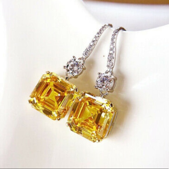 New Sterling silver diamond earrings - Picture 2 of 8